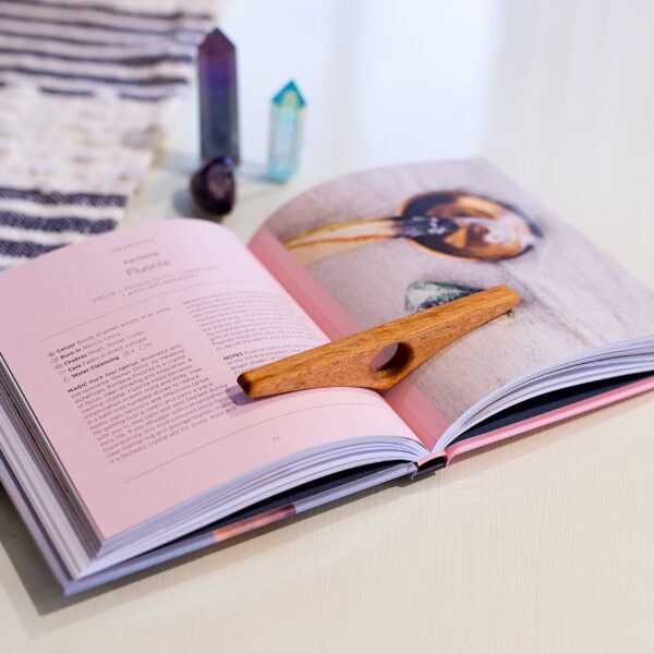 HOPPLER Dual Function Wooden Page Holder - Handmade from African Mahogany - Novel Accessory and Gift for Book Lovers - Image 4